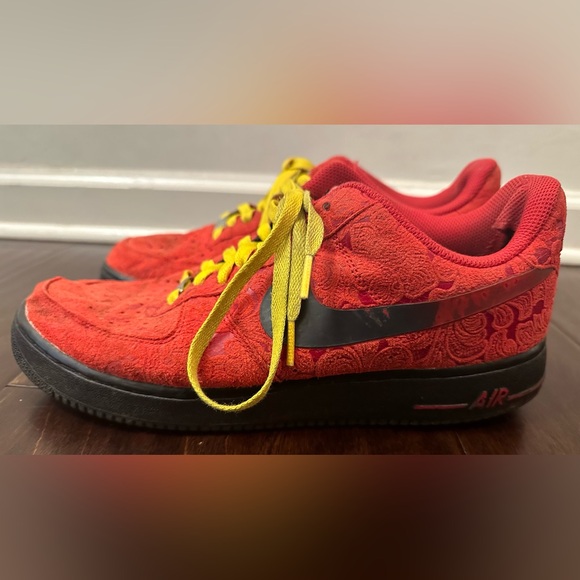 Nike Air Force I Low “Miami Heat” Red Paisley 488298-617 - Men’s Size 10 - Picture 2 of 16